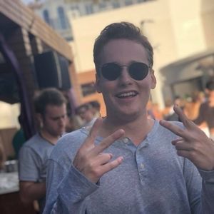 Meet your Posher, Henry